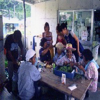 �c�����������X�ł̕��i