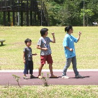 �ߏ��̎q�������ƃE�H�[�L���O